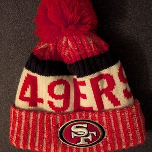 San Francisco 49ers Pom-Pom Beanie - Red and Black
